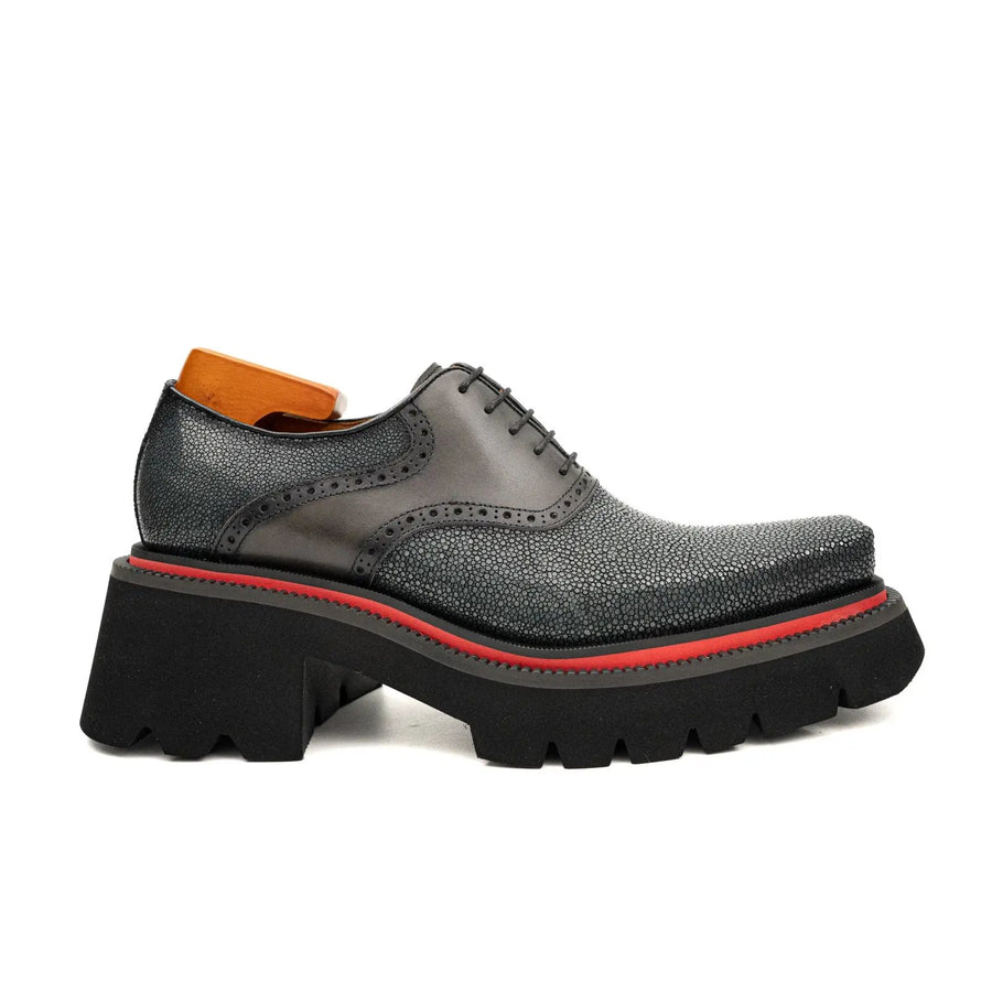Sapatos Oxford Plataforma com Sola Vermelha Efeito Stingray