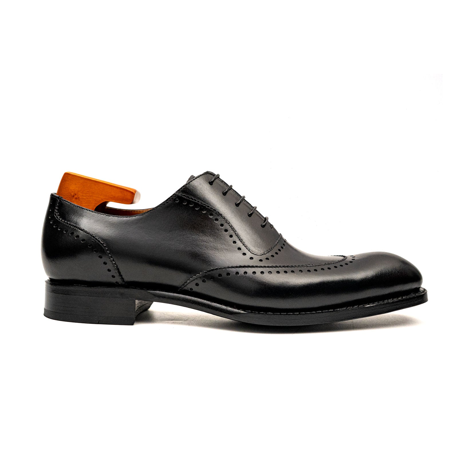 أحذية أكسفورد بروغ للرجال بلون أسود