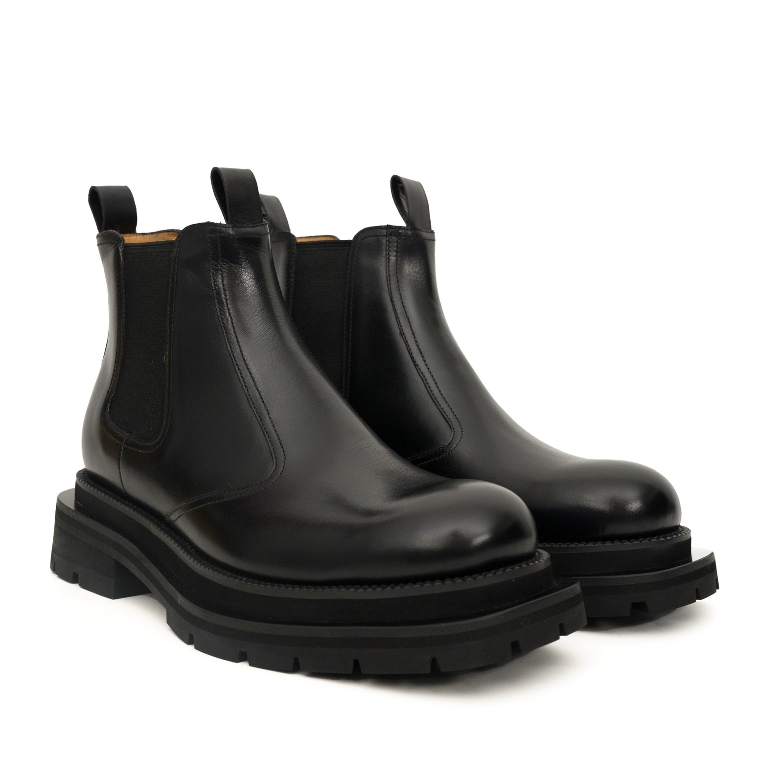 Bottines Chelsea noires à brogues avec semelle à crampons