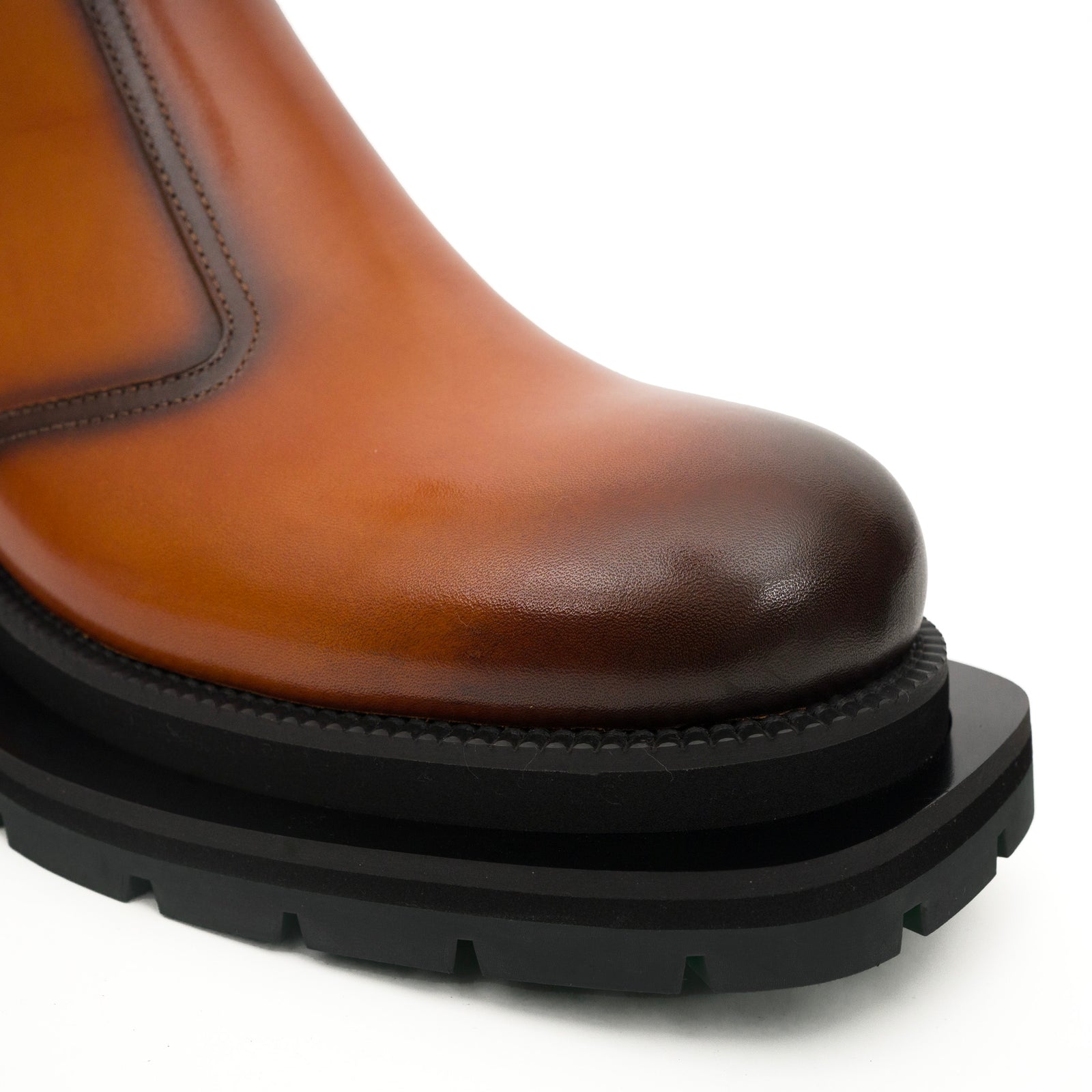 Sneakers Derby con plateau color cognac brunito