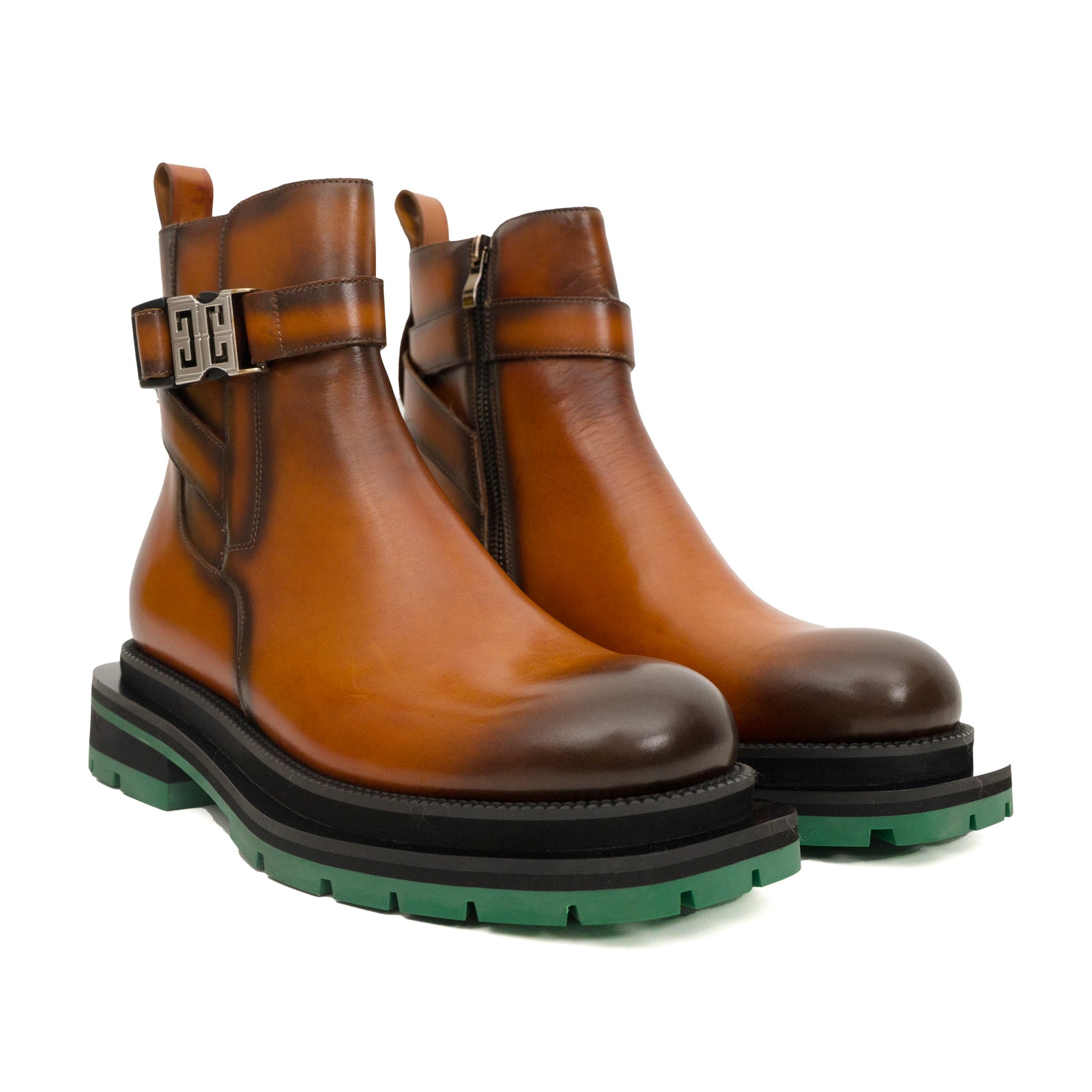 Derby-Sneaker mit polierter Cognac-Plateaufarbe