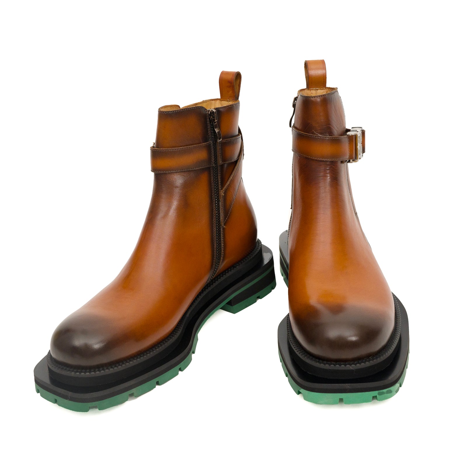 Derby-Sneaker mit polierter Cognac-Plateaufarbe