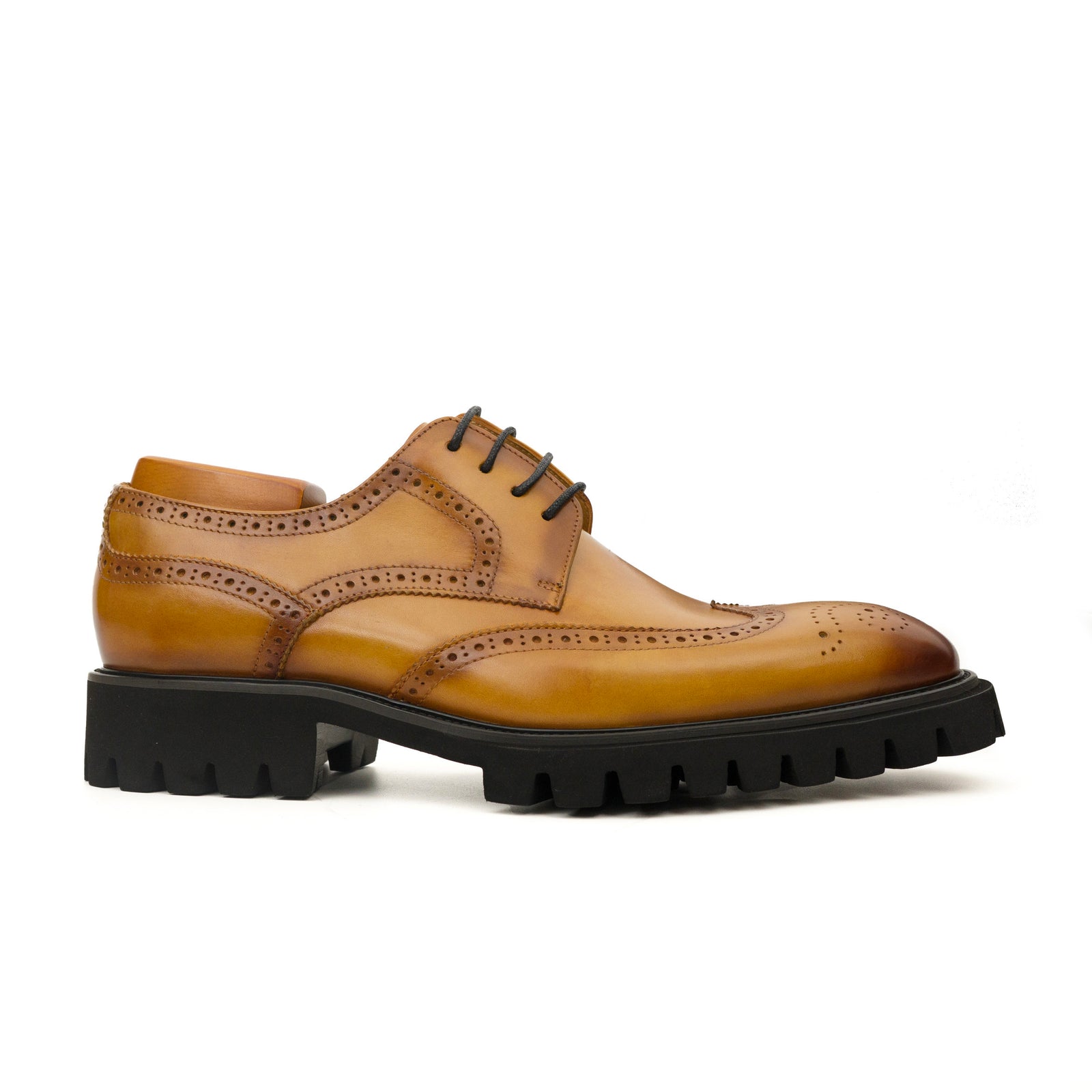 Brogue Oxford color cognac