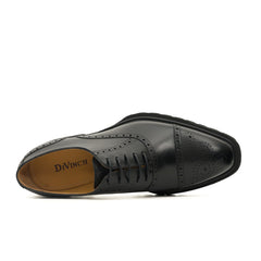 Goldbrauner glänzender Wingtip-Derby-Schuh mit Profilsohle