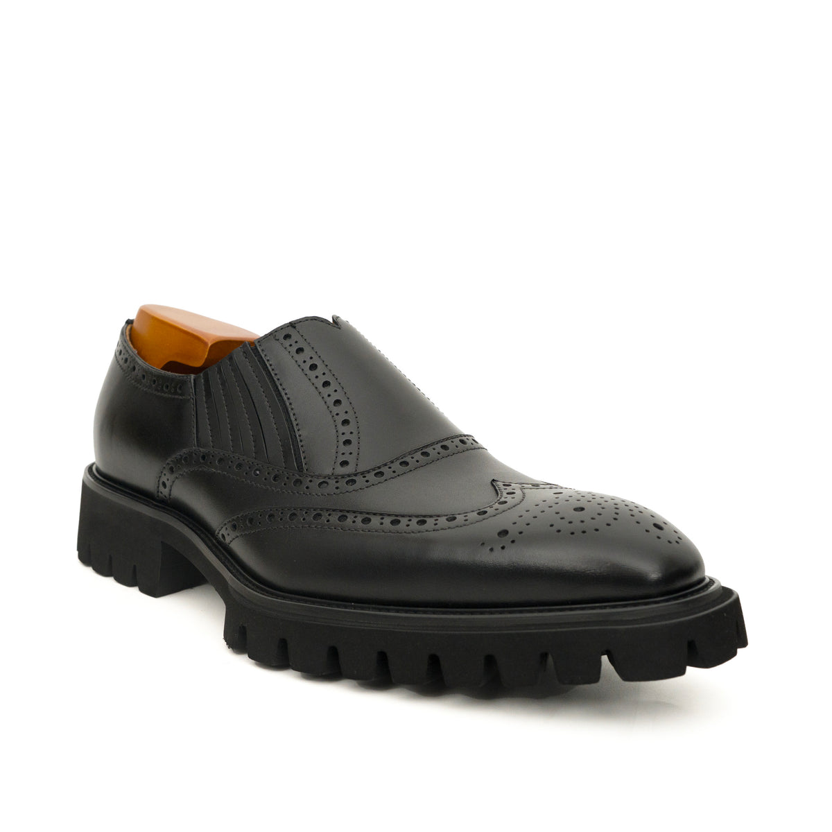 Goldbrauner glänzender Wingtip-Derby-Schuh mit Profilsohle