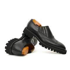 Goldbrauner glänzender Wingtip-Derby-Schuh mit Profilsohle
