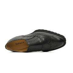 Goldbrauner glänzender Wingtip-Derby-Schuh mit Profilsohle