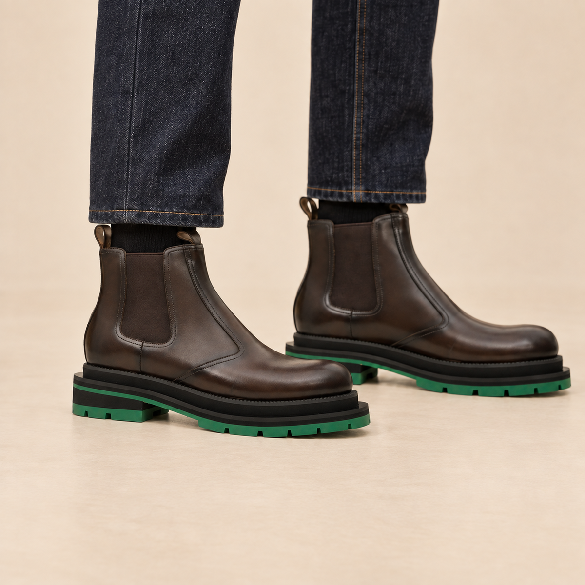Dark Brown Glossy Platform Plain-Toe Chelsea Ankle Boot DIVINCH