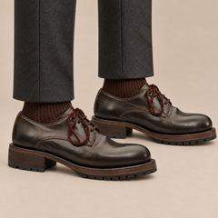 DIVINCH 262209A dark espresso horsehide lug-sole Derby shoes on foot