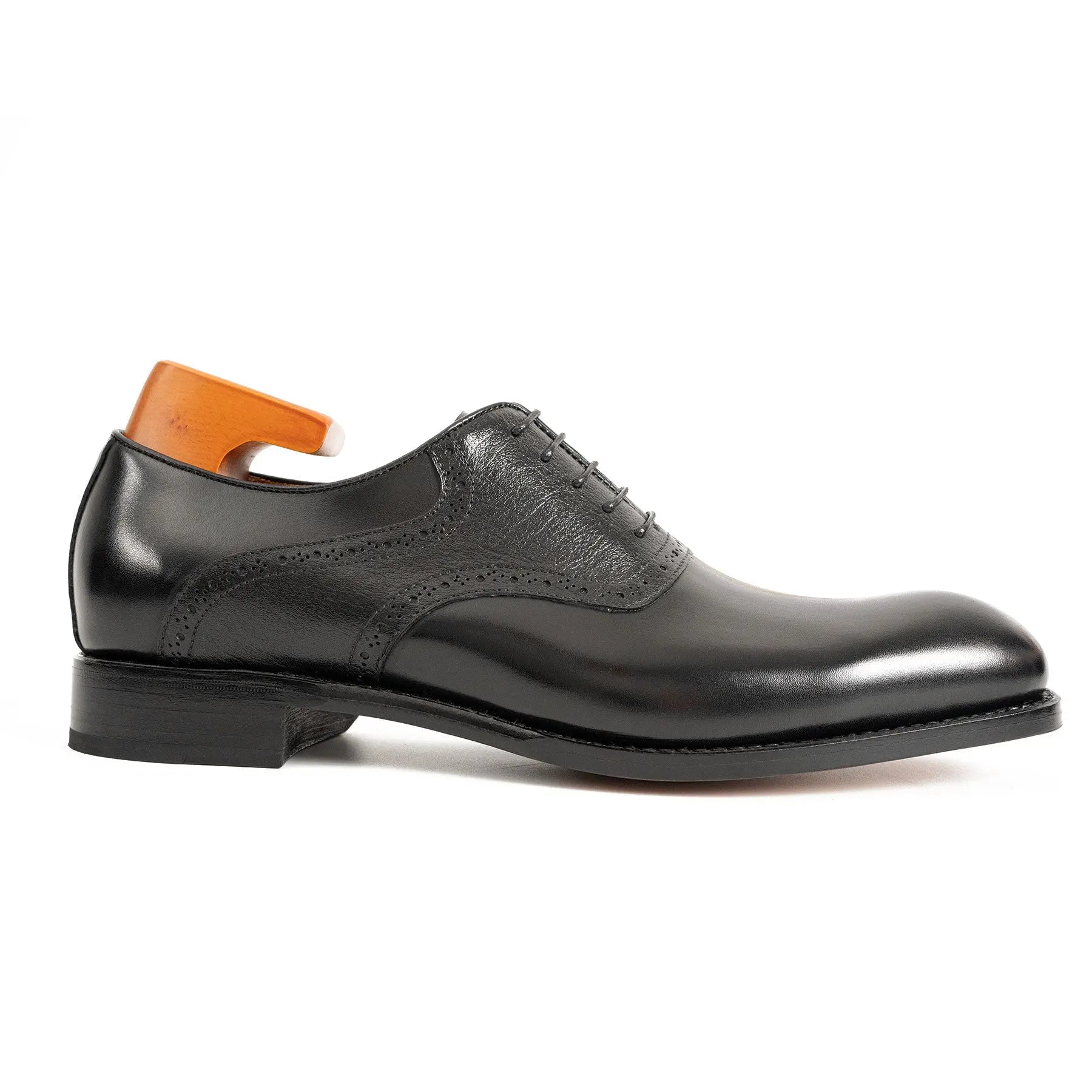 Goodyear Welted Oxford Shoes in Black Leather Divinch