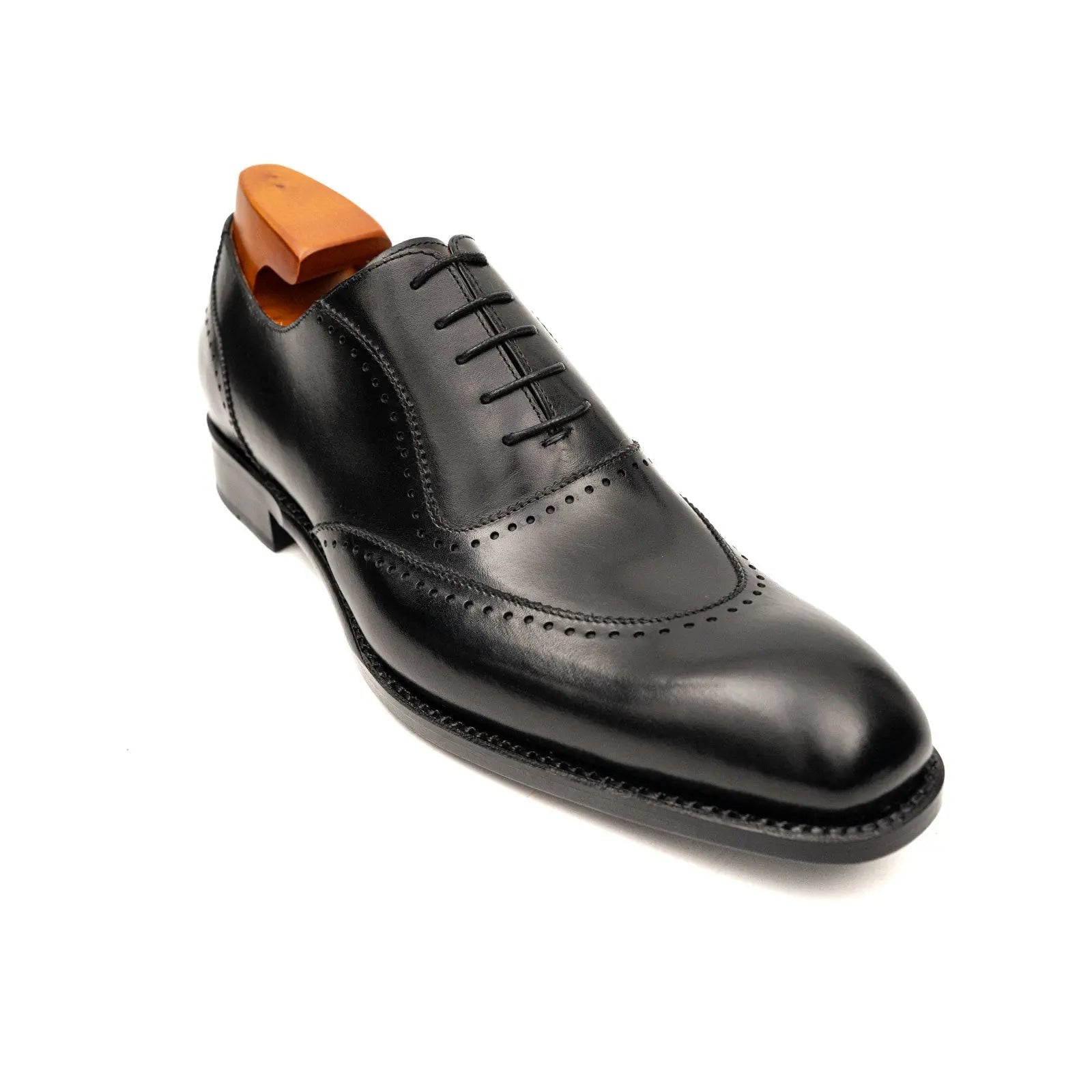 أحذية أكسفورد بتصميم غوديير مصنوعة يدويًا 