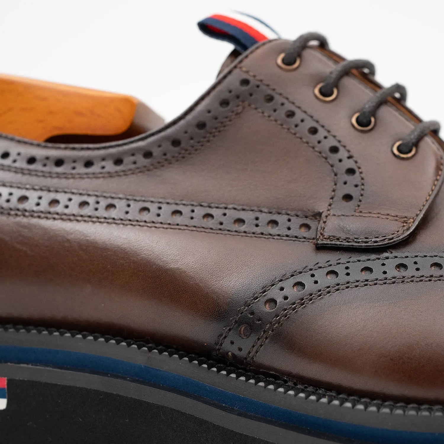 Handcrafted Square Toe Brogue Shoes with Thick Sole Coffee DIVINCH