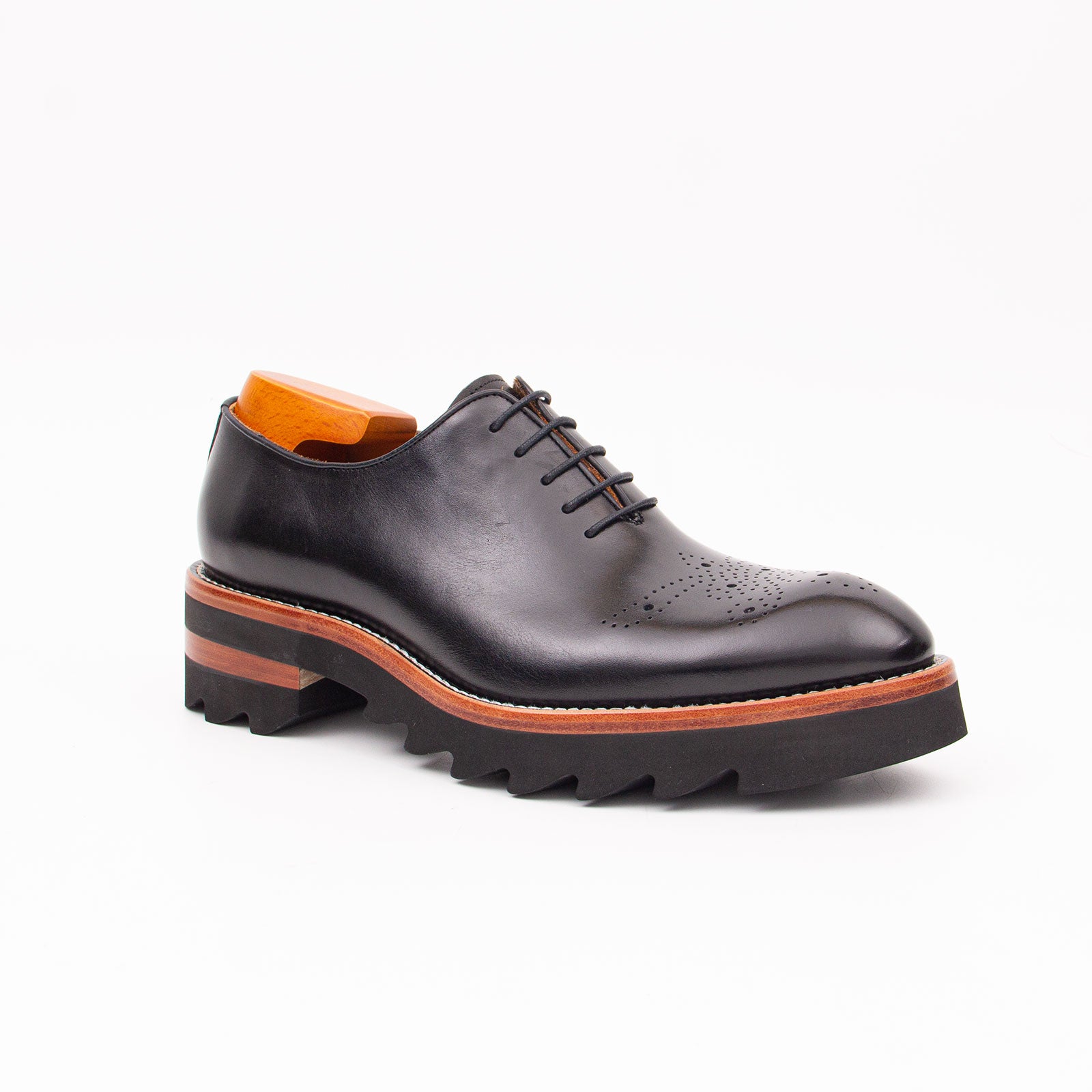 Schwarze Oxford-Schuhe aus Kalbsleder