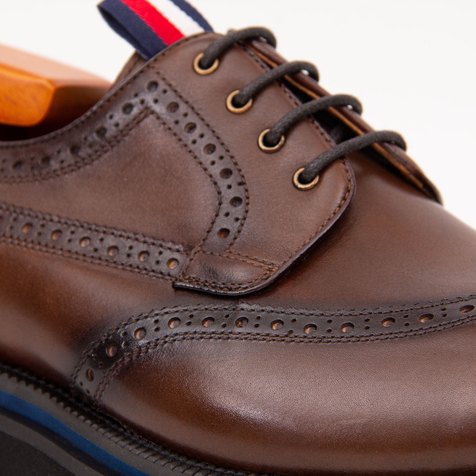 Chaussures Derby Brogue en Cuir Lavé à la Main 668-23