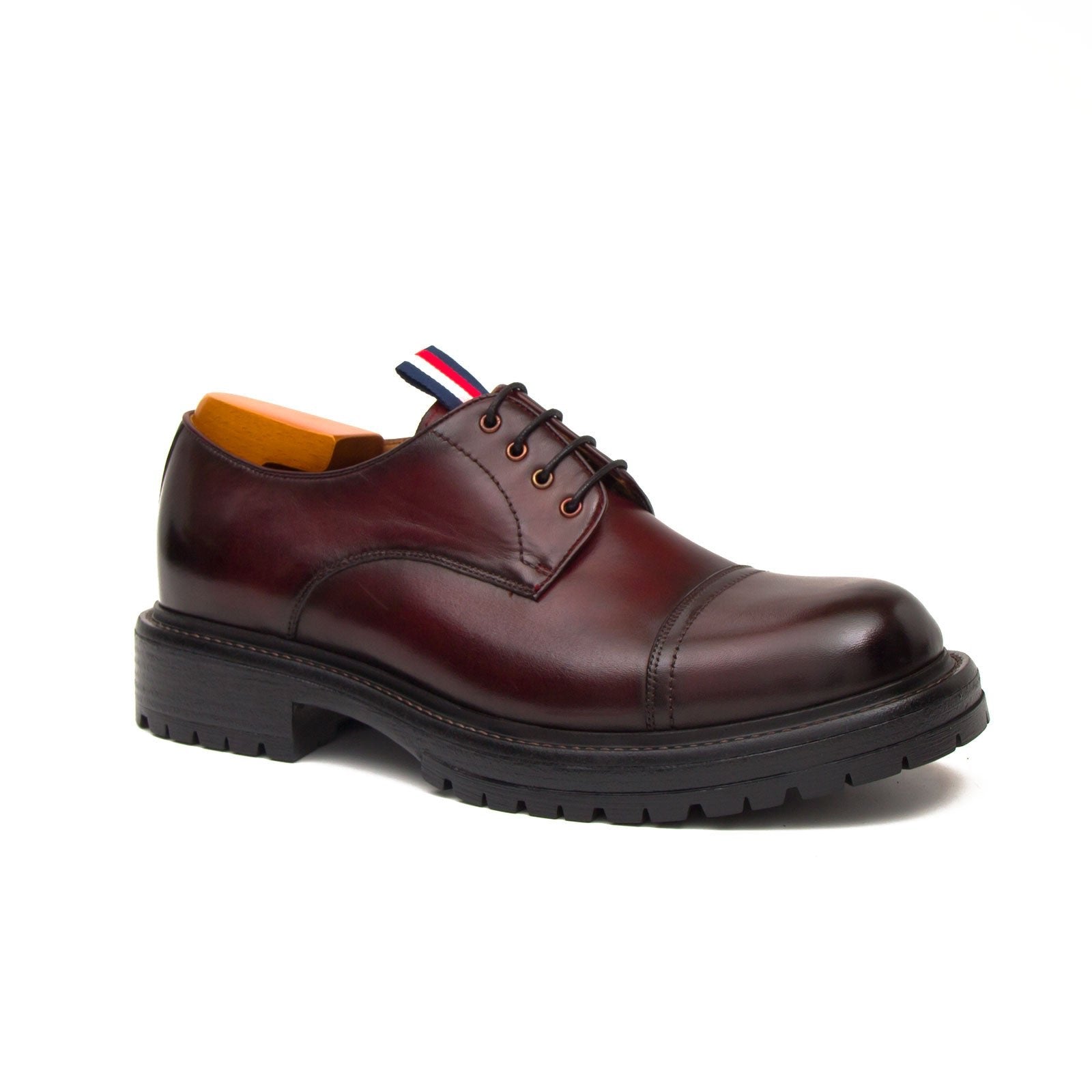 Big Cap Toe Derby shoes