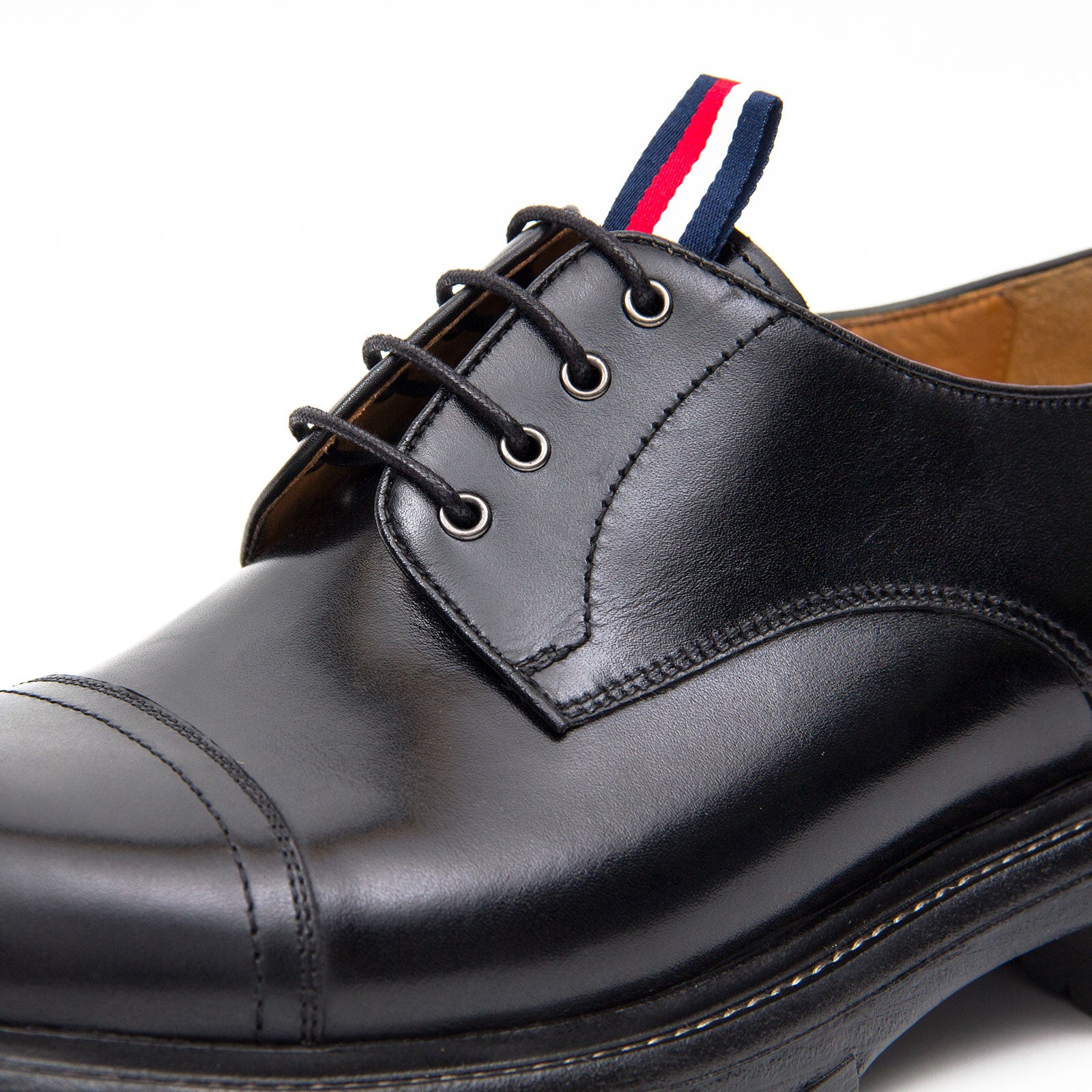 Big Cap Toe Derby shoes