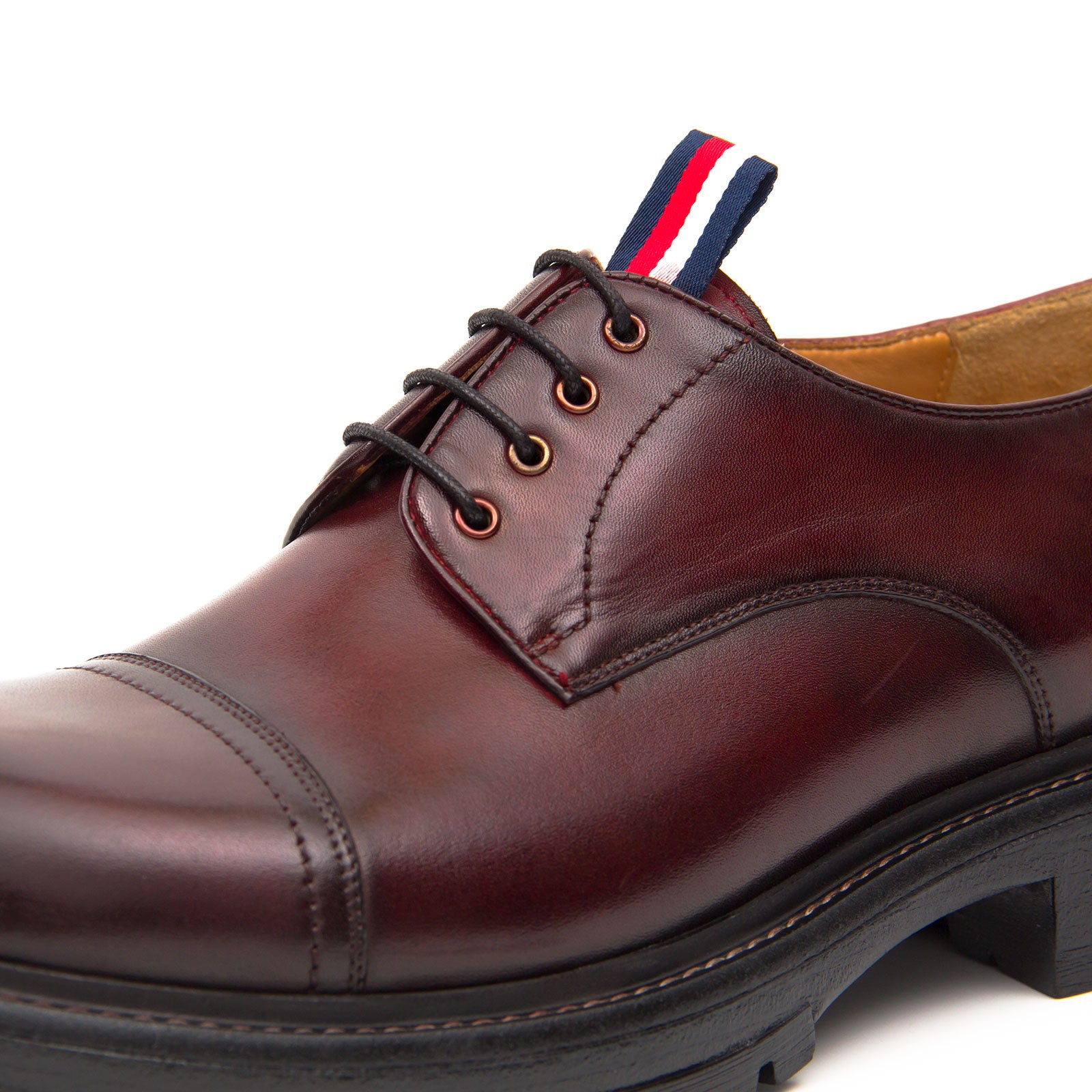 Big Cap Toe Derby shoes