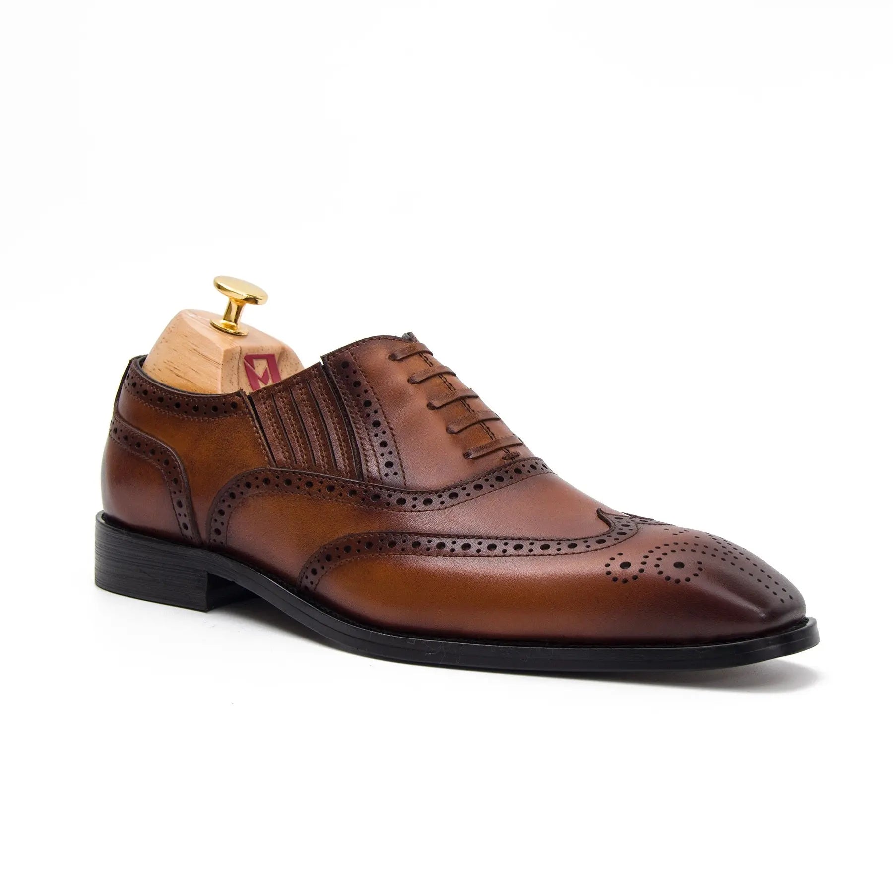 Brown wingtip dress shoes - Divinch