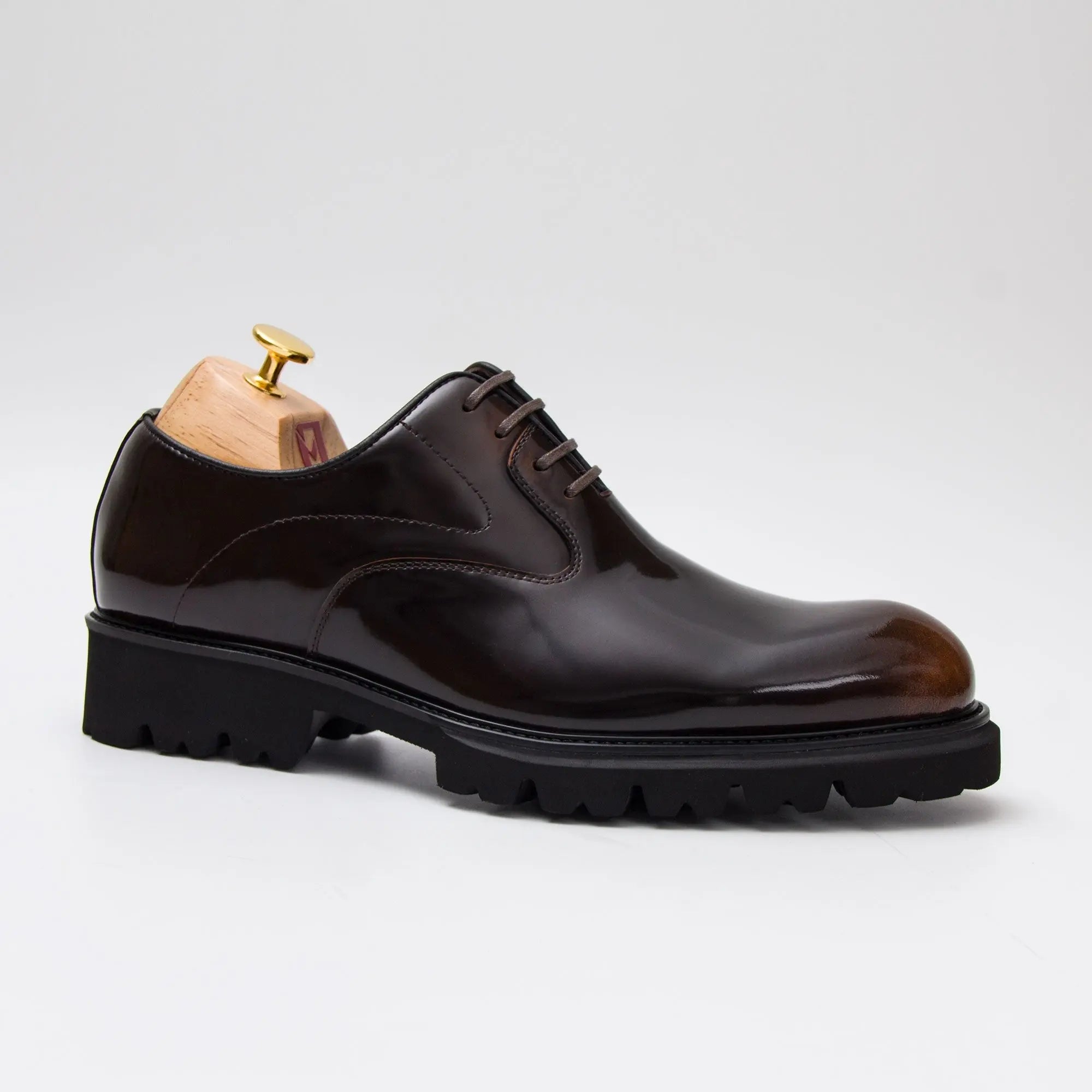 Patent leather derby shoes D96125 - Divinch