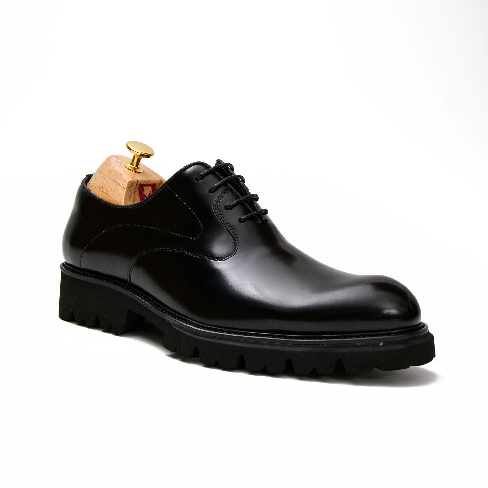 Patent leather derby shoes D96125 - Divinch