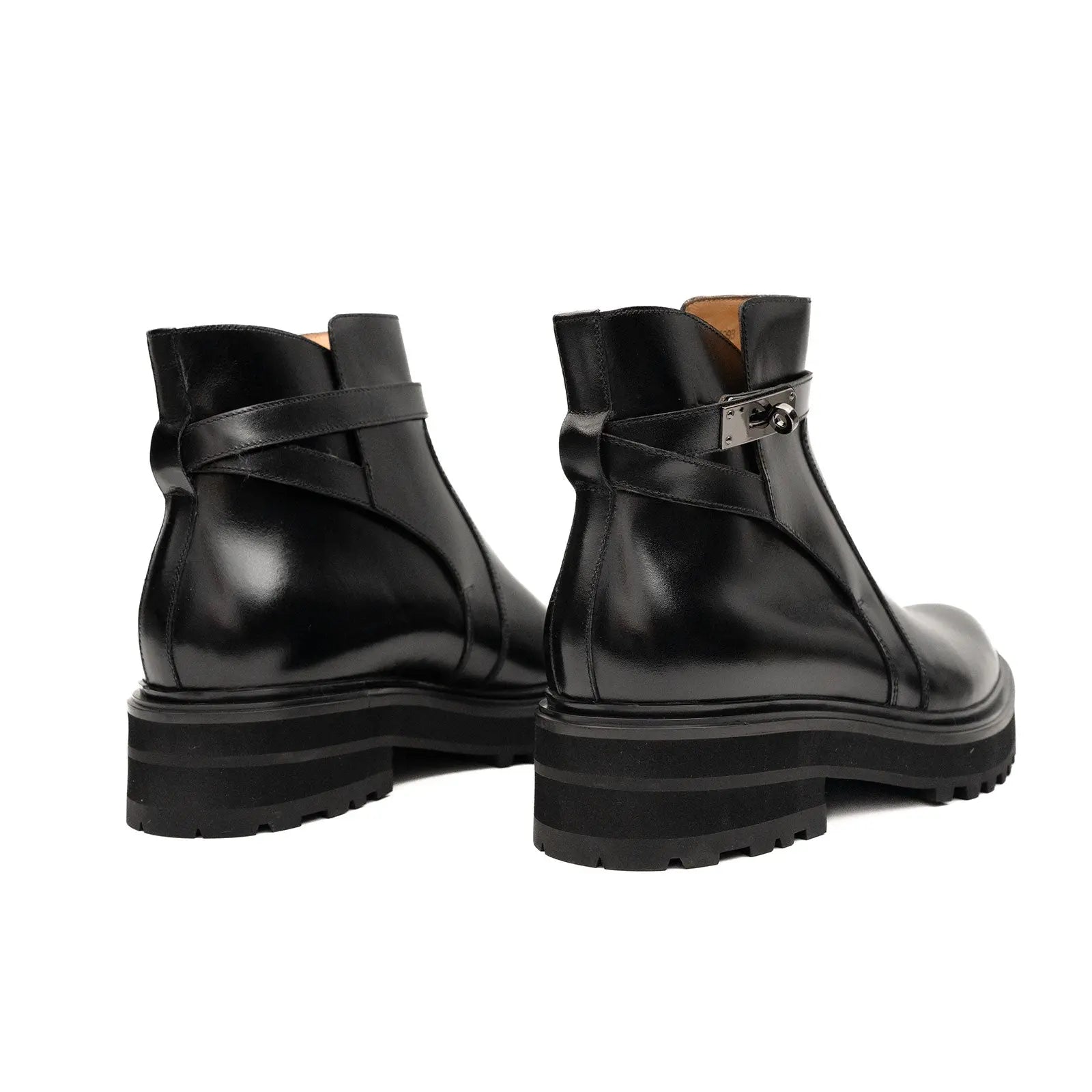 Botines Chelsea de cuero negro con hebilla
