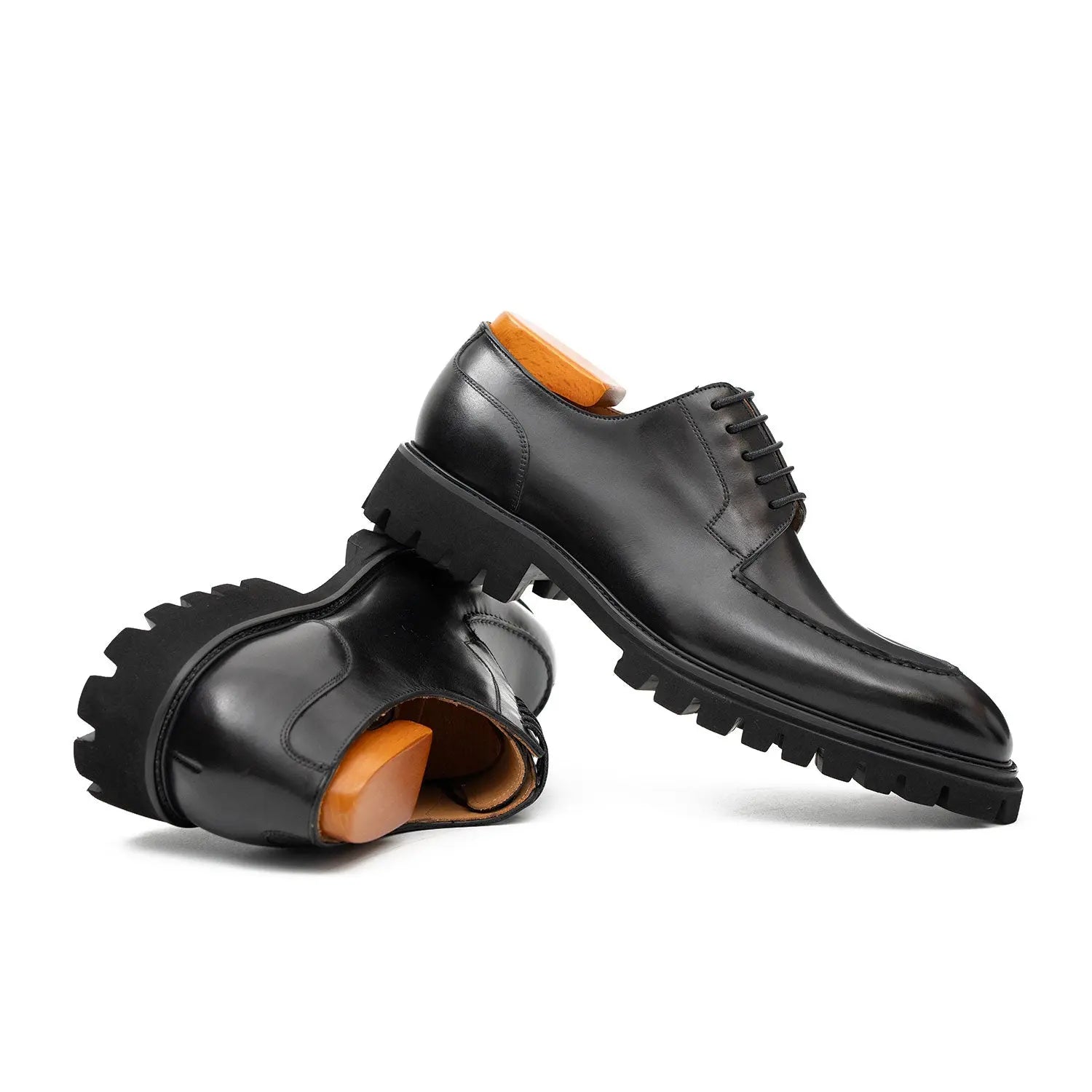 Men's Classic Black Derby Leather Shoes with Lug Sole Divinch