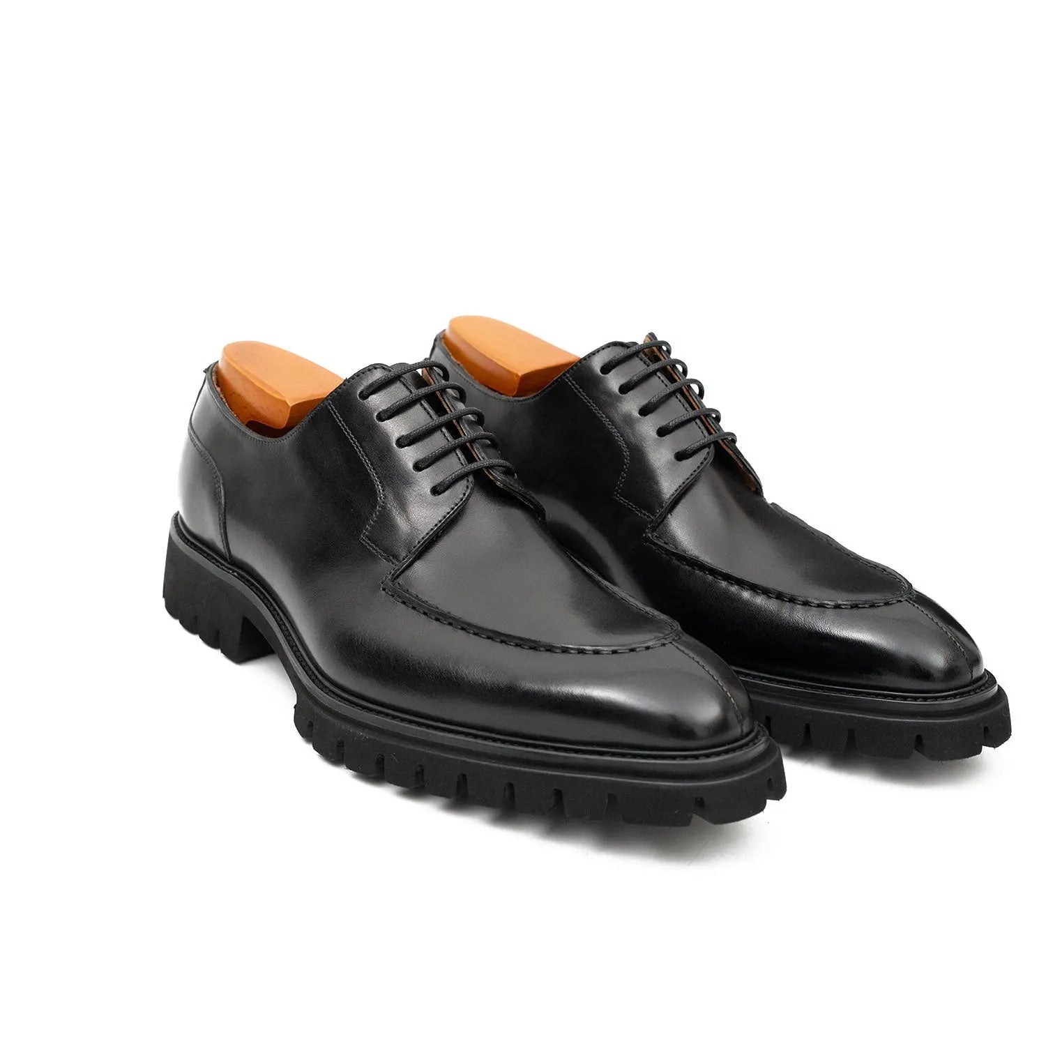 Men's Classic Black Derby Leather Shoes with Lug Sole Divinch