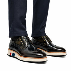 Scarpe stringate Derby blu navy con suola a contrasto