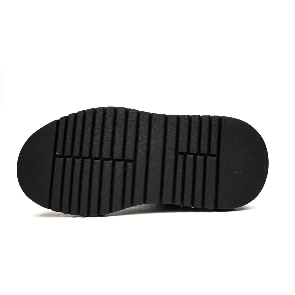 Sneaker con plateau e borchie effetto coccodrillo