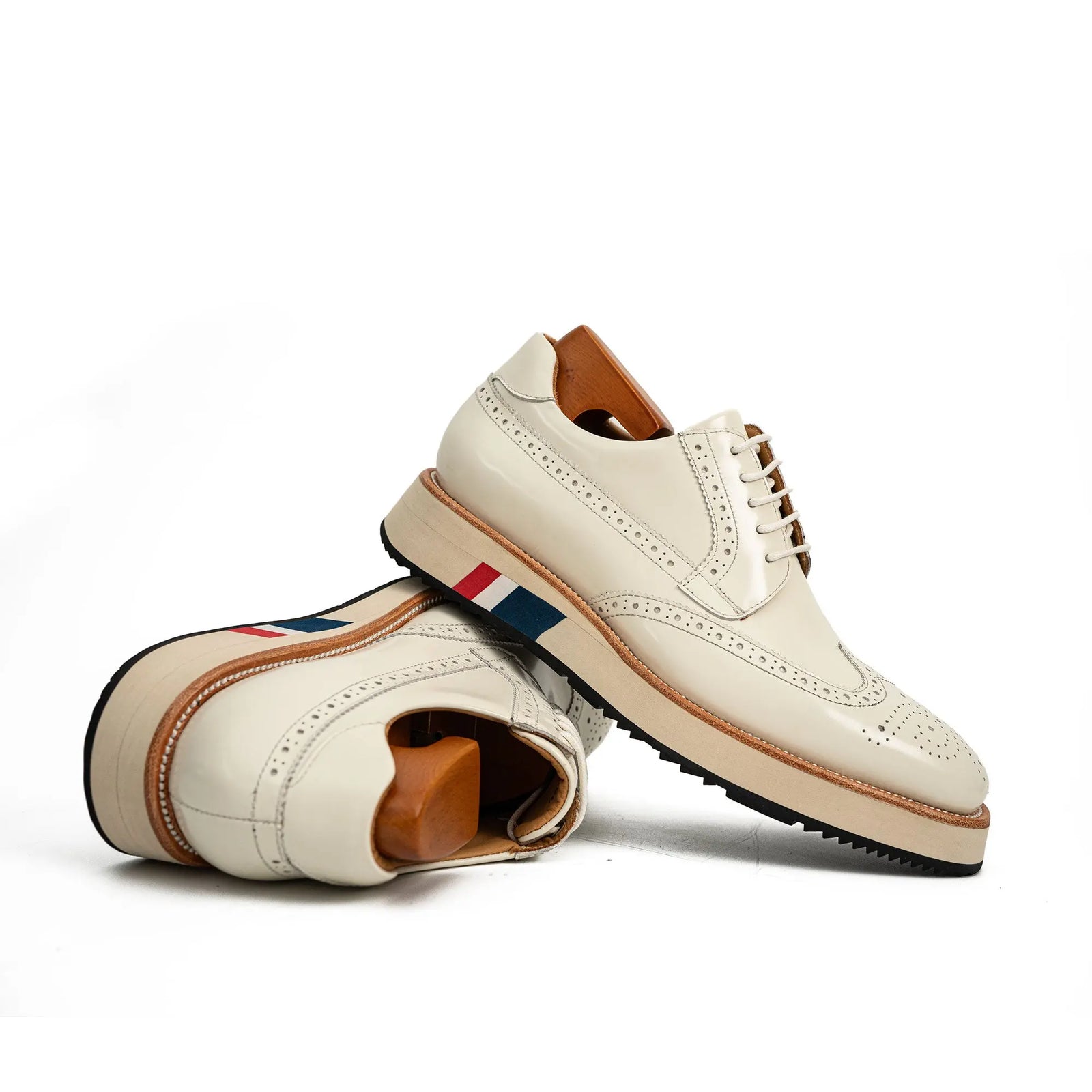 Off-White Brogues with Striped Sole Divinch