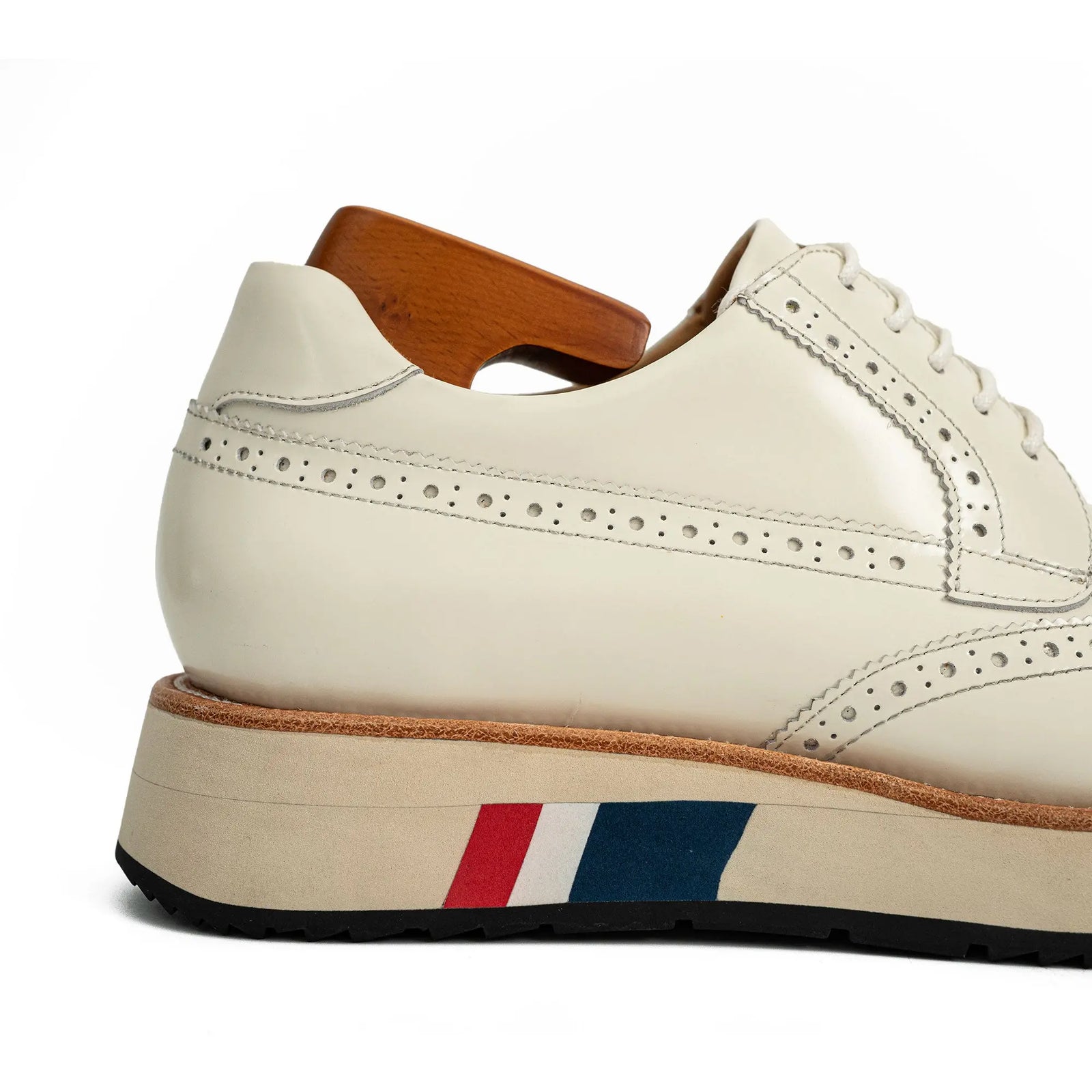 Off-White Brogues with Striped Sole Divinch