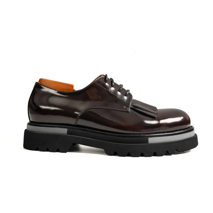 Off-White-Brogue-Schuhe mit gestreifter Sohle