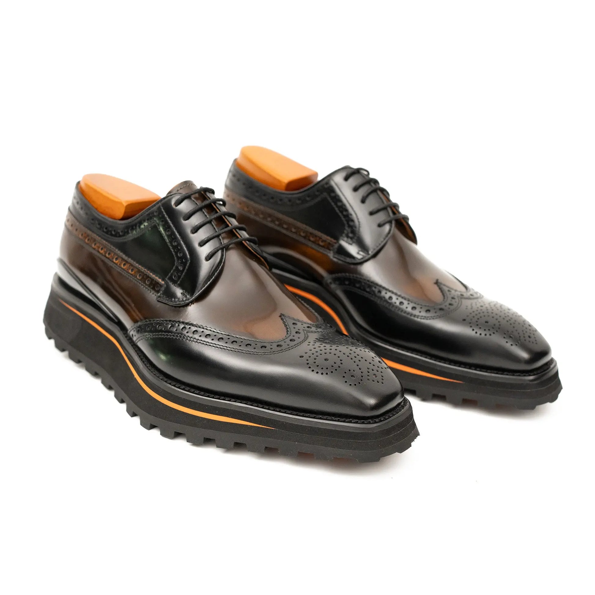 Patent leather shoes Platform brogues Black DIVINCH