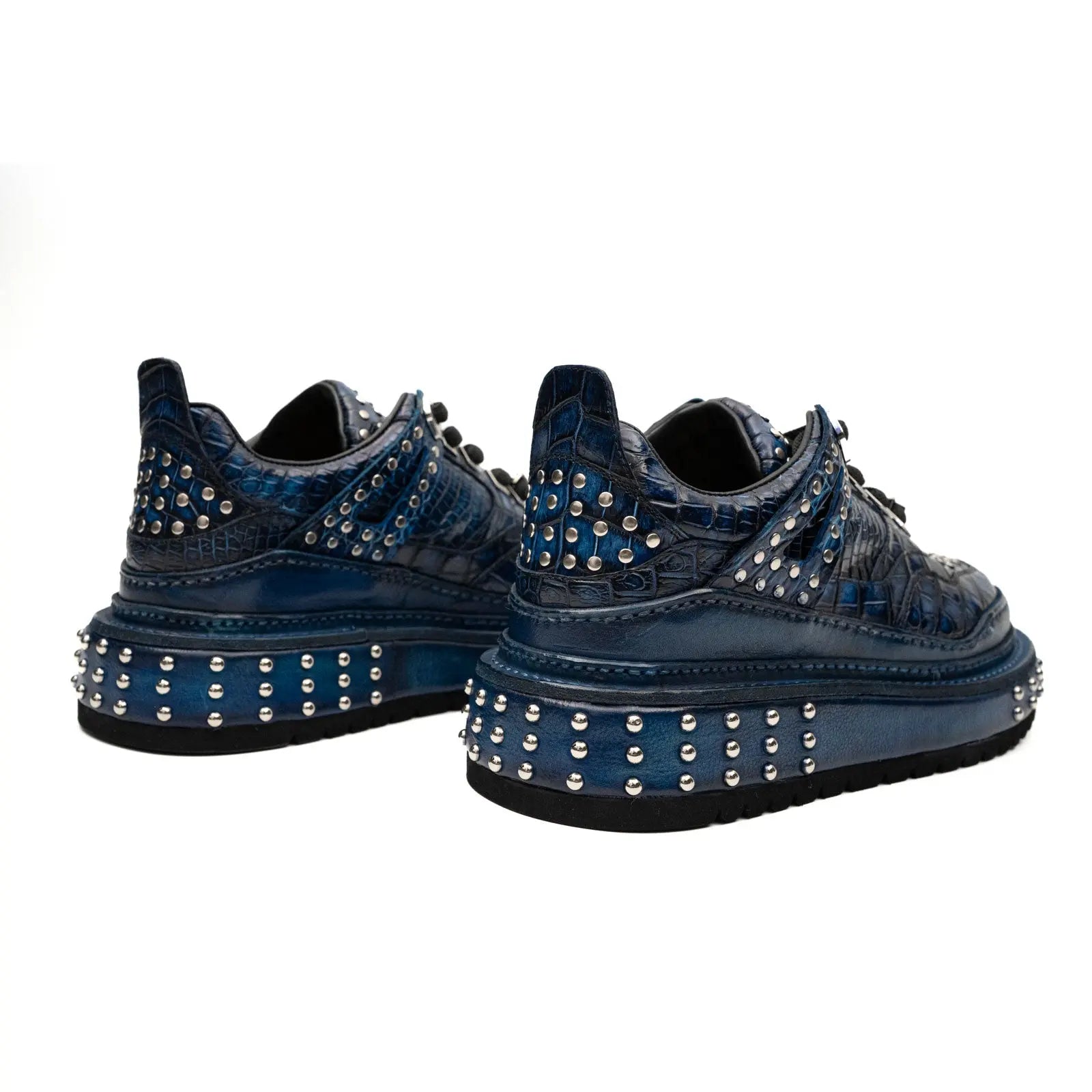 Zapatillas deportivas de plataforma con tachuelas de cocodrilo color medianoche