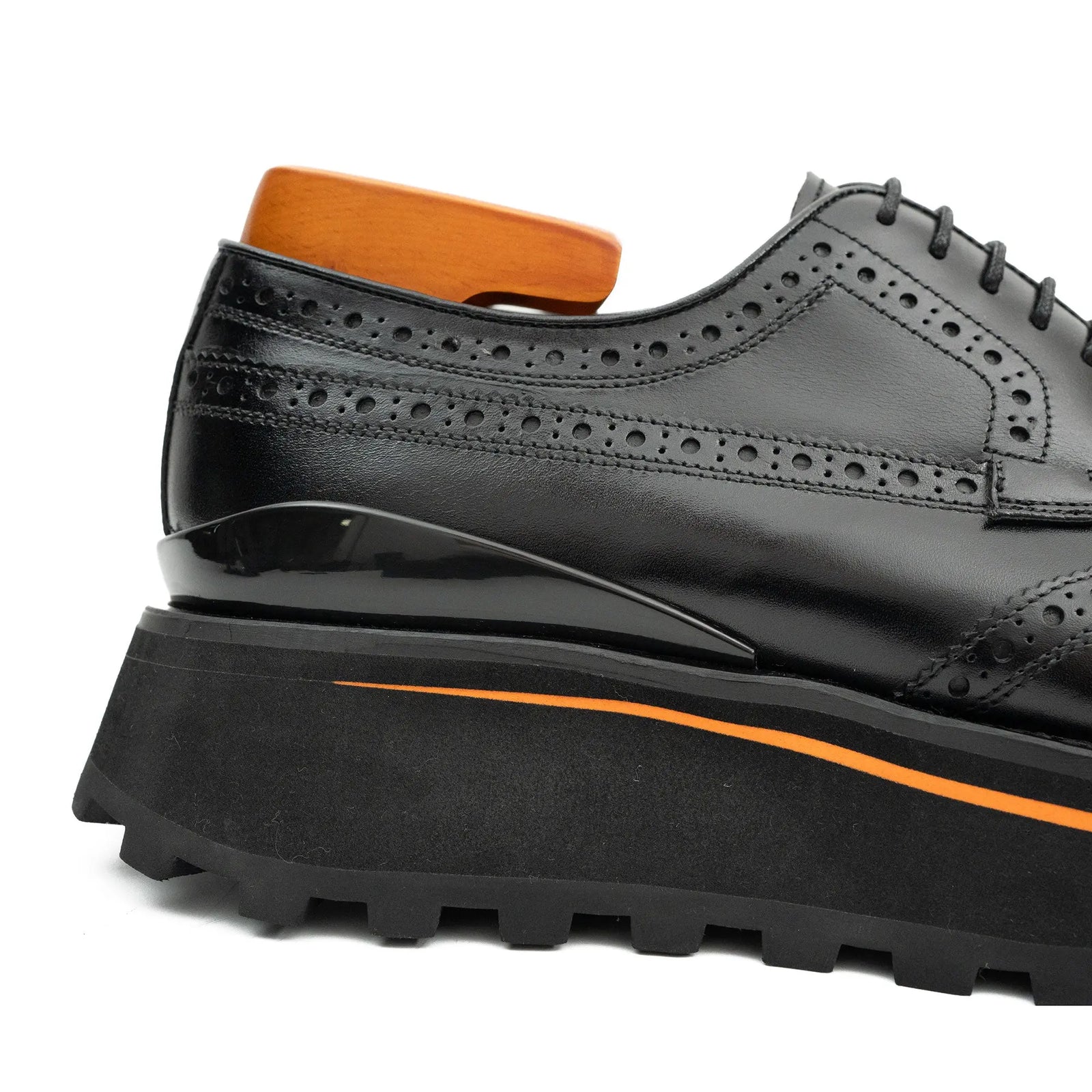 Thick-soled calfskin formal brogue derby shoes Black Divinch