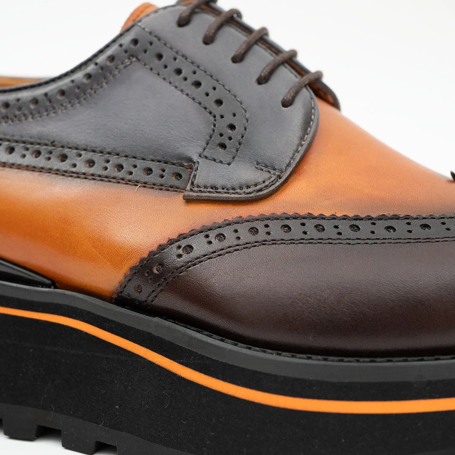 Thick-soled calfskin formal brogue derby shoes Blue Divinch