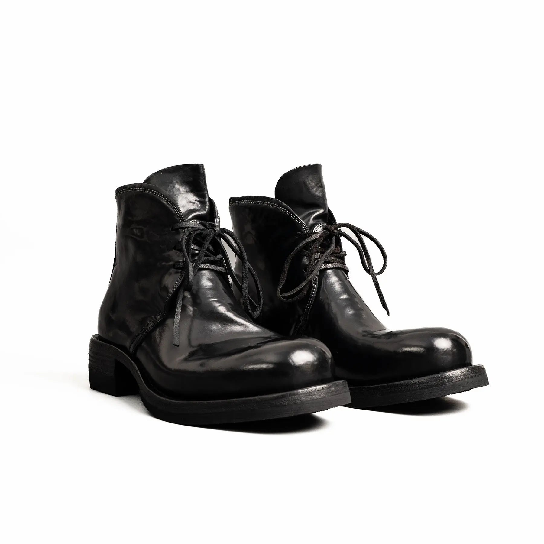 Washed Shell Cordovan Chelsea Boots Black
