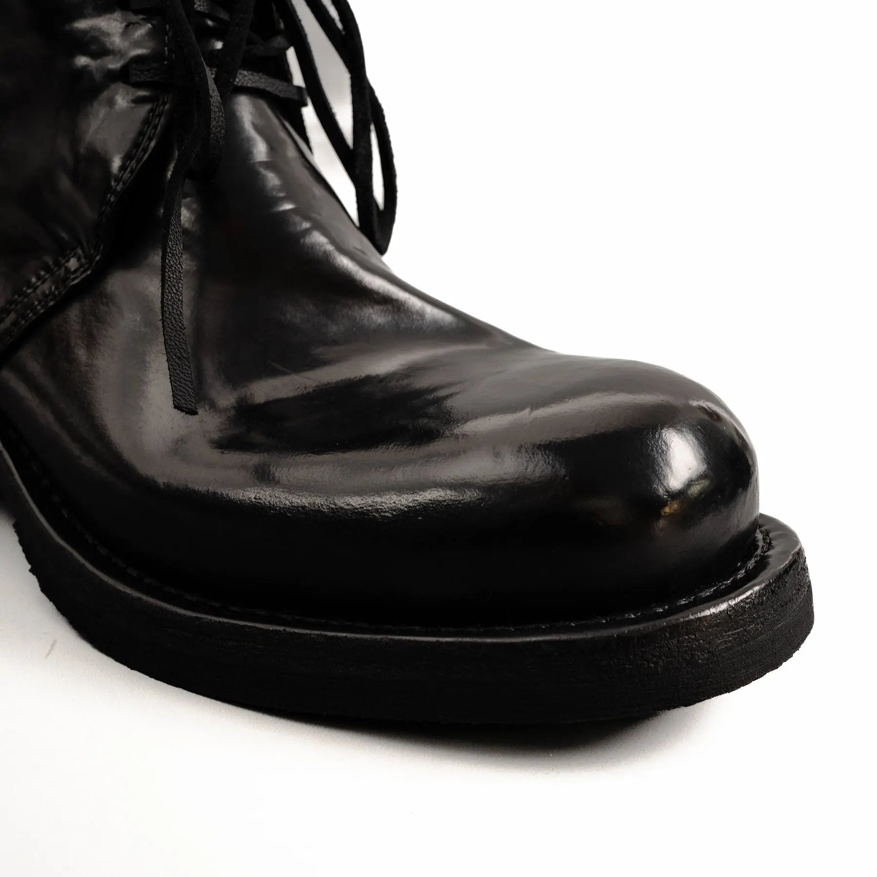 Washed Shell Cordovan Chelsea Boots Black