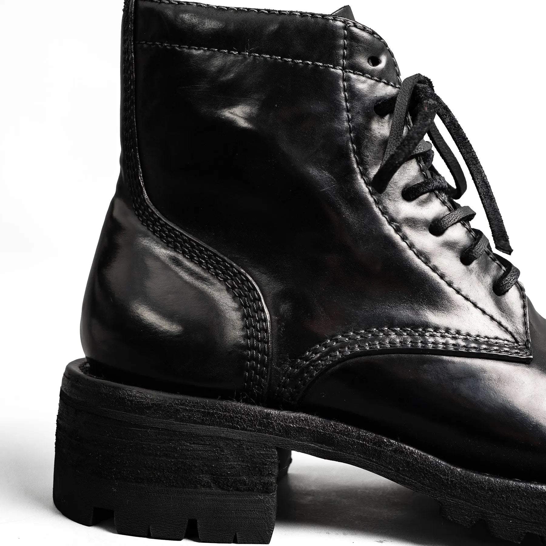 Shell Cordovan Vibram Boots