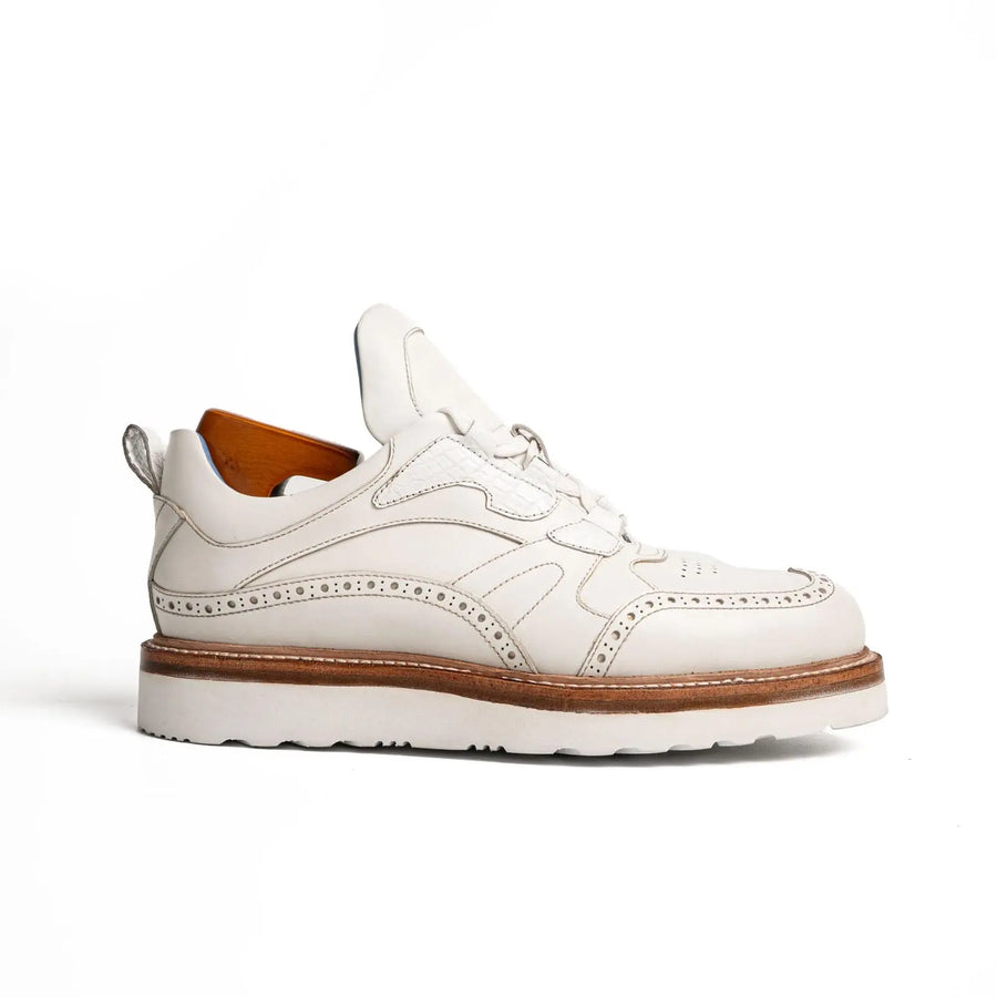 Weiße Krokodilleder-Details Brogue-Sneaker