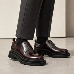 DIVINCH 8221KHA coffee lug sole derby shoes on foot