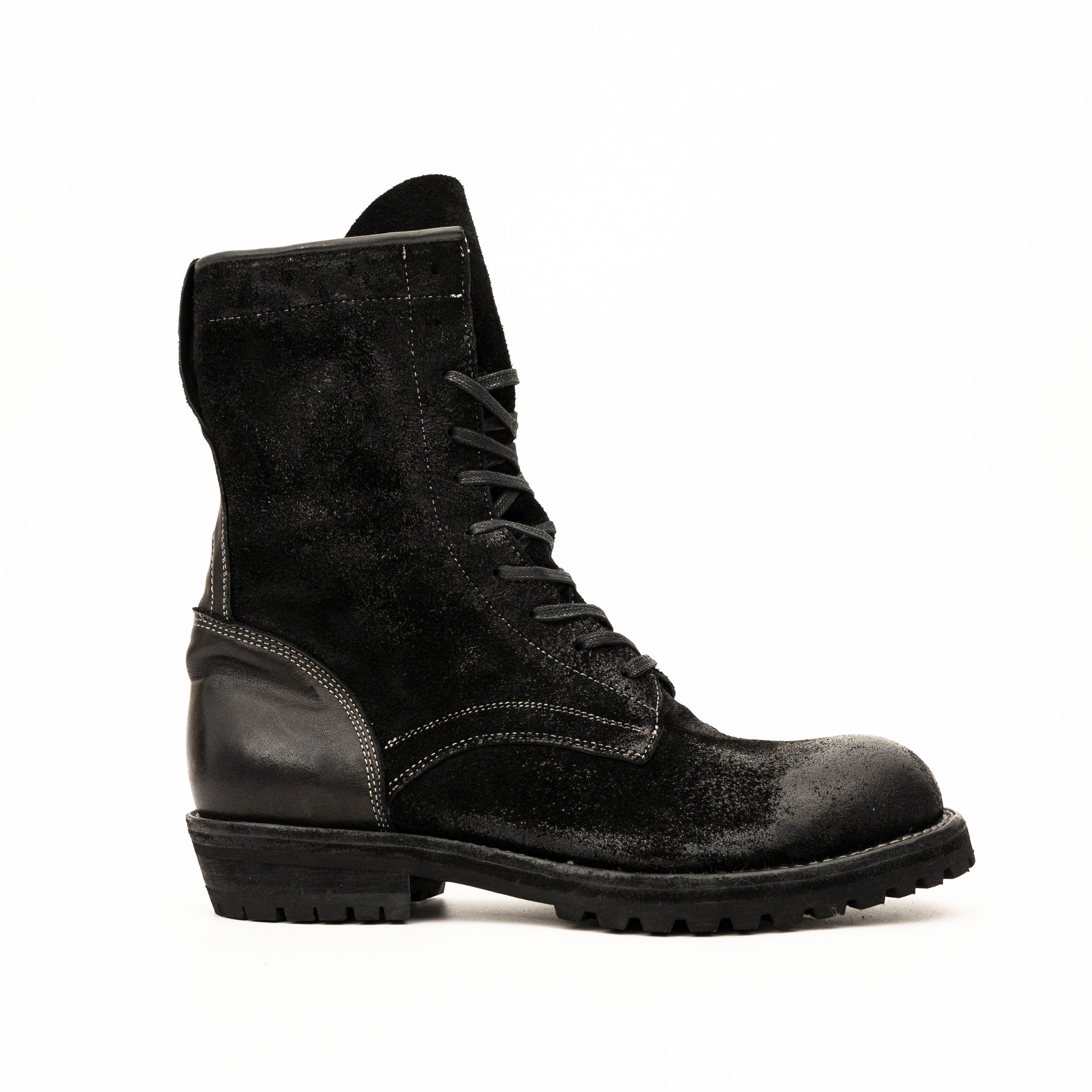 DIVINCH 5002B black lace-up boots white background side view