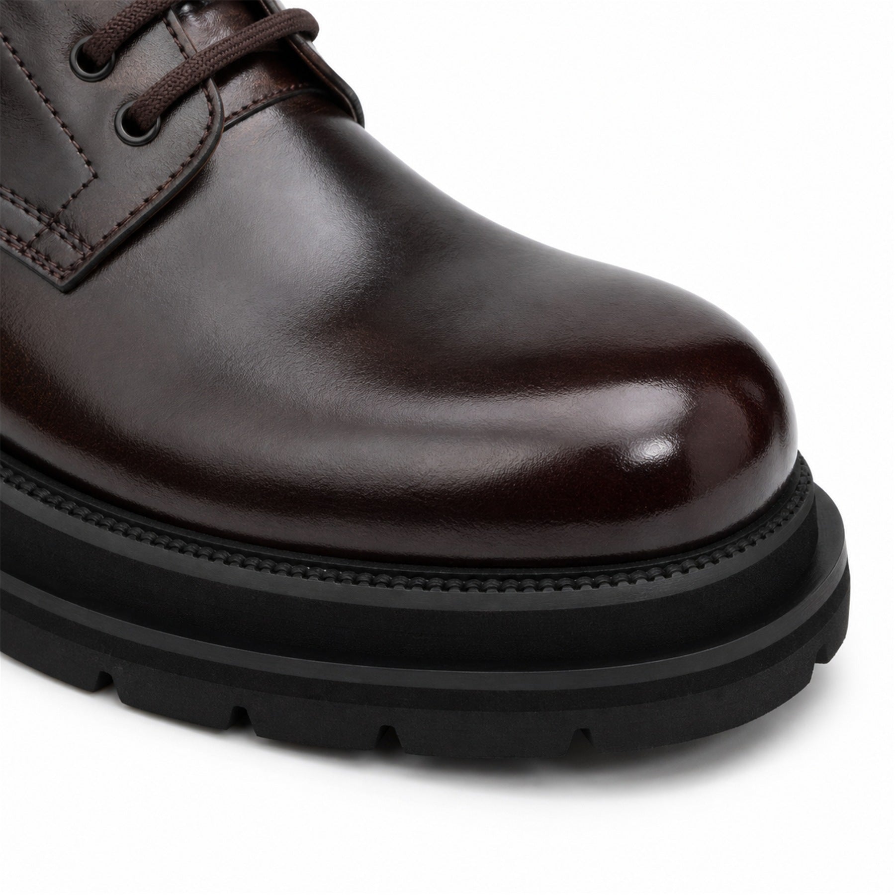 DIVINCH 8221KHA coffee lug sole derby shoes toe and sole detail