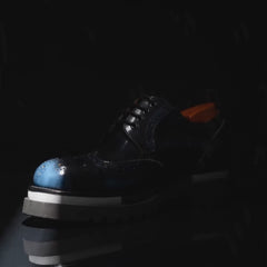 Derby con plateau a punta d'ala blu navy