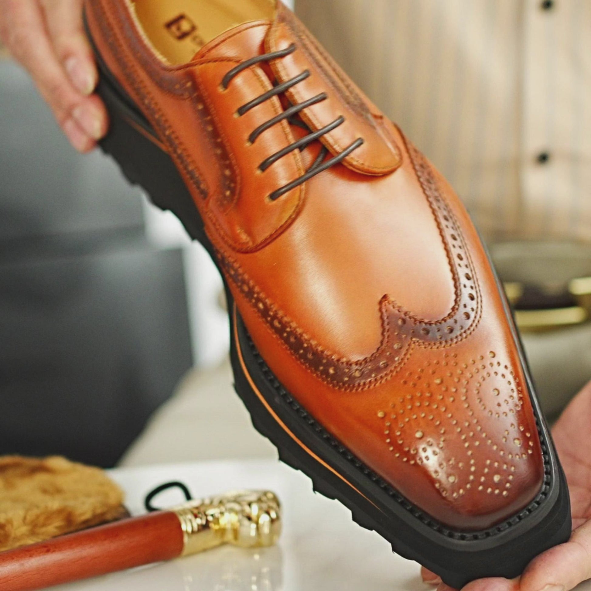 Thick-soled calfskin formal brogue derby shoes Brown