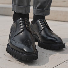 Siyah Wingtip Brogue Burun Madalyonlu Derby Ayakkabı